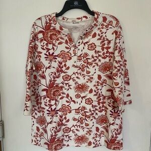 Ladies Blair, medium new without tags three-quarter length sleeve top